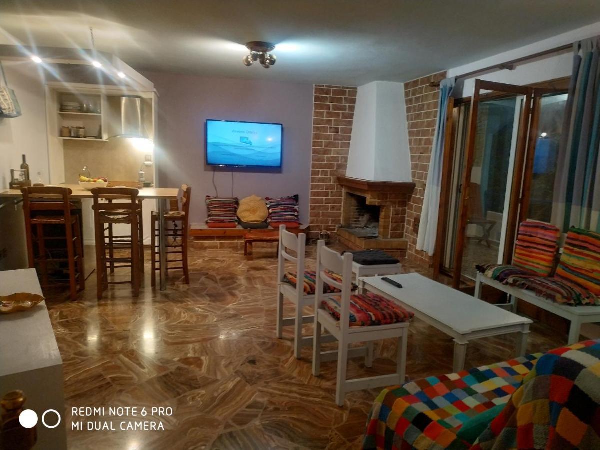 Muses Apartments Ερέτρια Εξωτερικό φωτογραφία